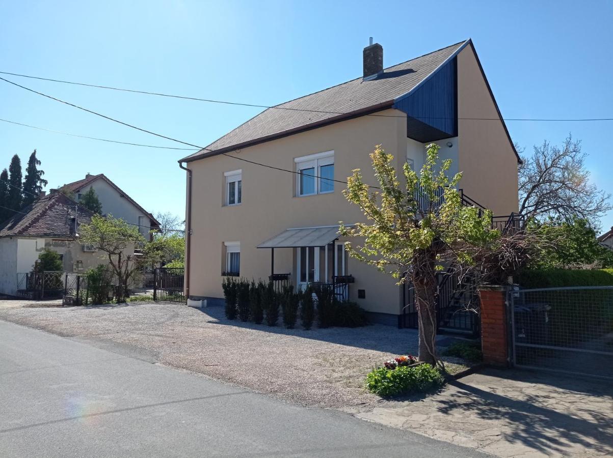 Joe Beach Apartman Keszthely Exterior photo