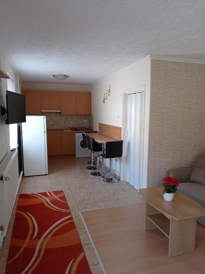 Joe Beach Apartman Keszthely Exterior photo